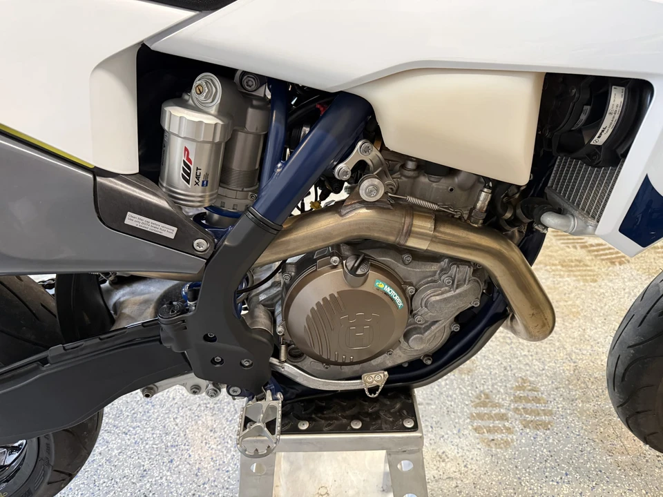 2020 Husqvarna - Image 14 of 31