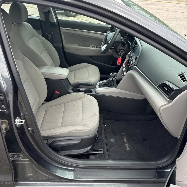 2020 Hyundai Elantra - Image 9 of 16
