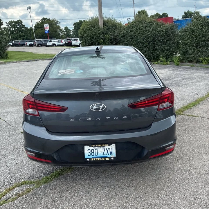 2020 Hyundai Elantra - Image 5 of 16