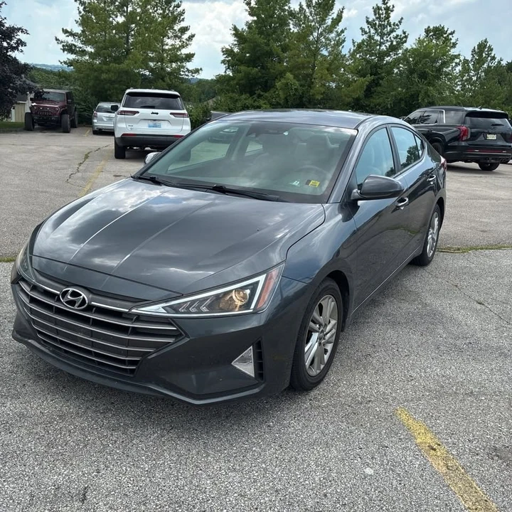 2020 Hyundai Elantra - Image 4 of 16