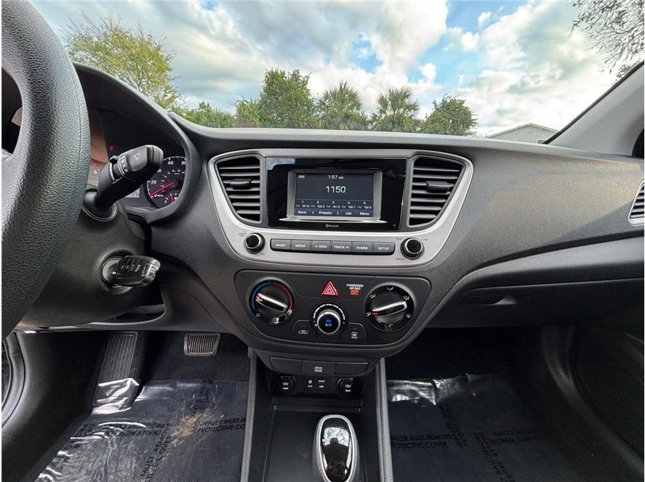 2020 Hyundai Accent - Image 11 of 12