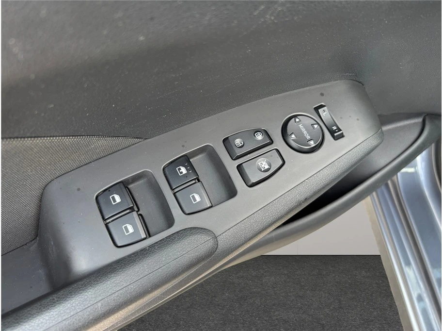 2020 Hyundai Accent - Image 16 of 21