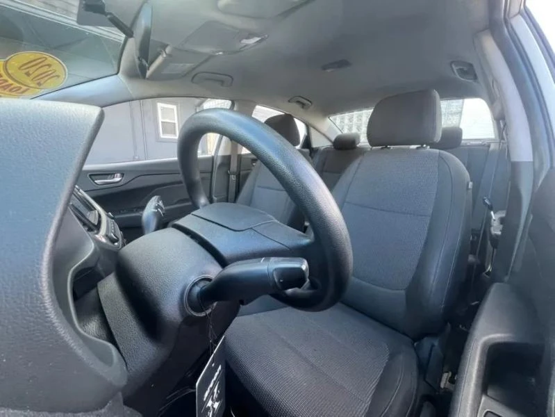 2020 Hyundai Accent - Image 10 of 12