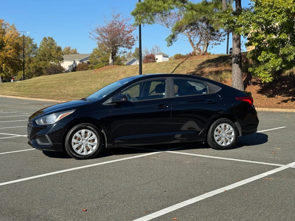 2020 Hyundai Accent - Image 5 of 12