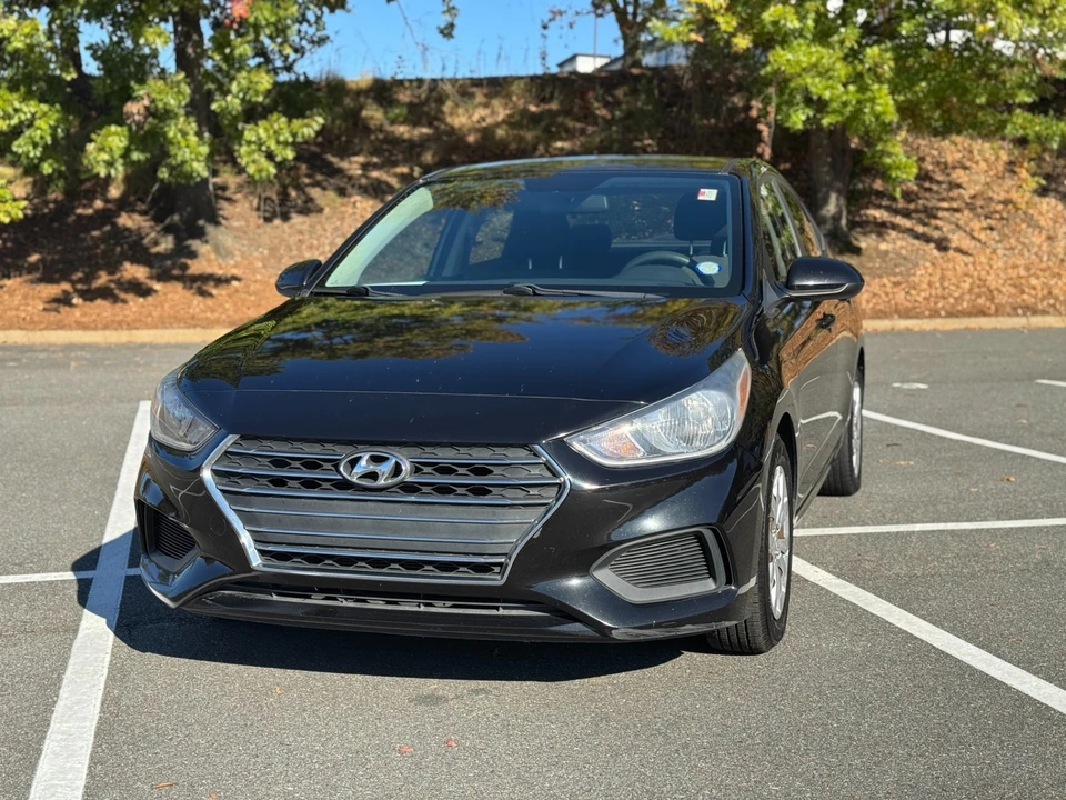 2020 Hyundai Accent - Image 3 of 12