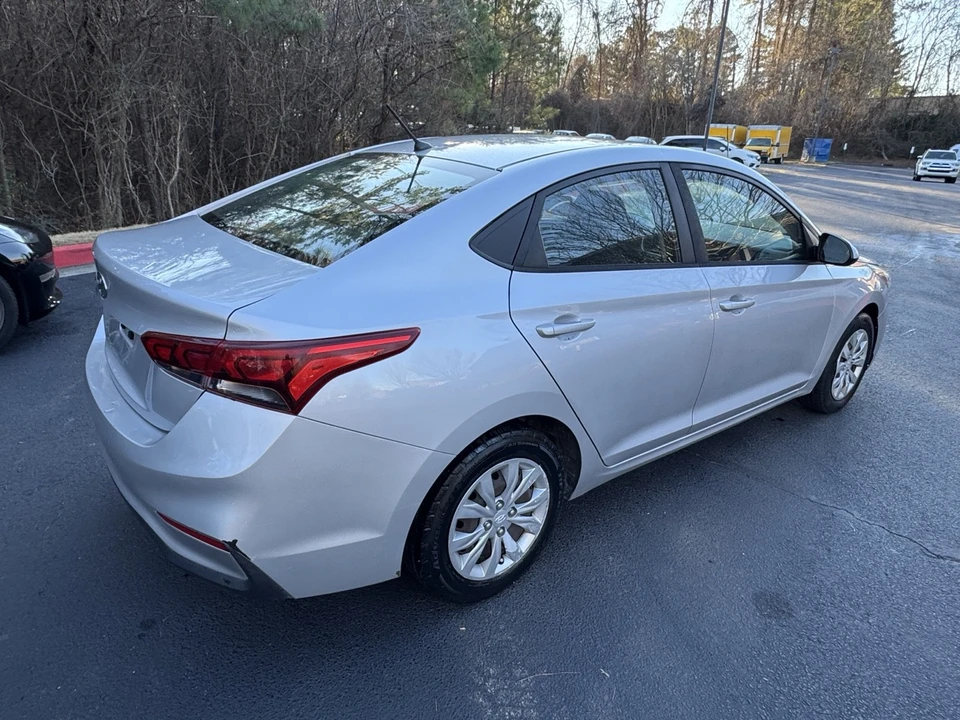2020 Hyundai Accent - Image 5 of 16