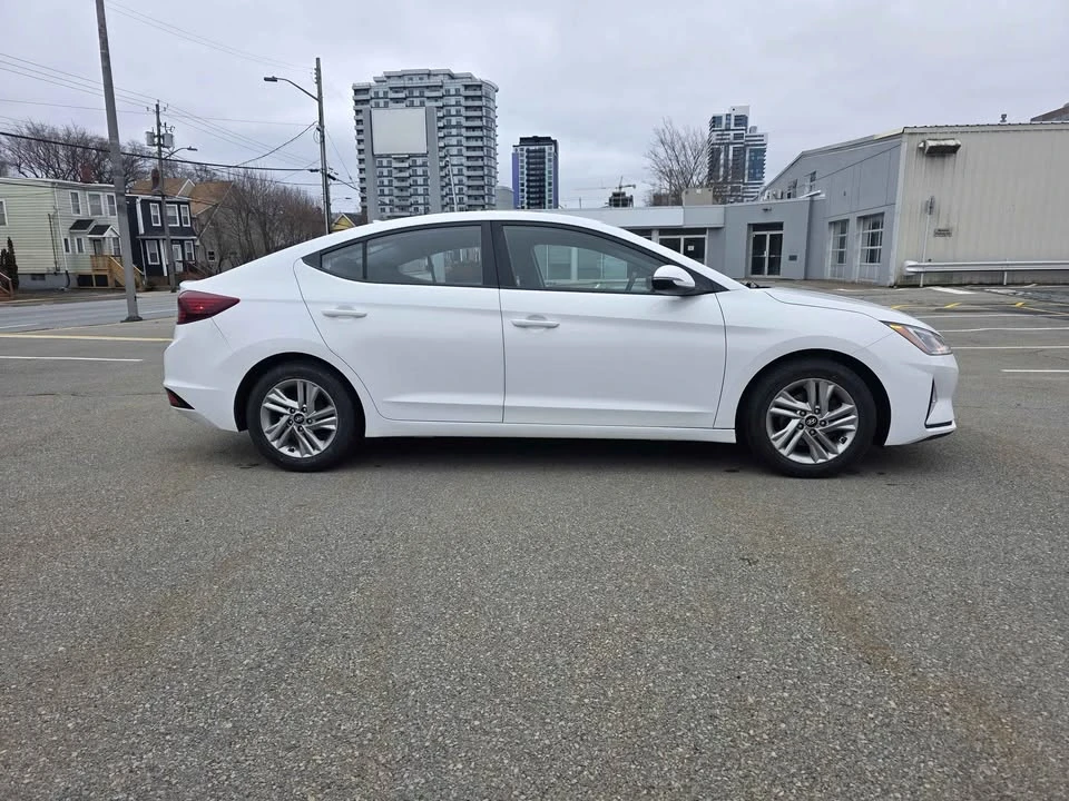 2020 Hyundai Elantra - Image 7 of 17