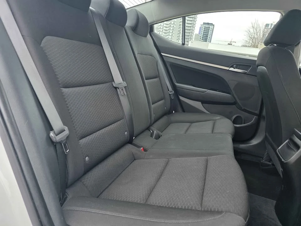 2020 Hyundai Elantra - Image 10 of 17