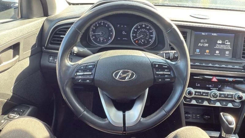 2020 Hyundai Elantra - Image 10 of 12