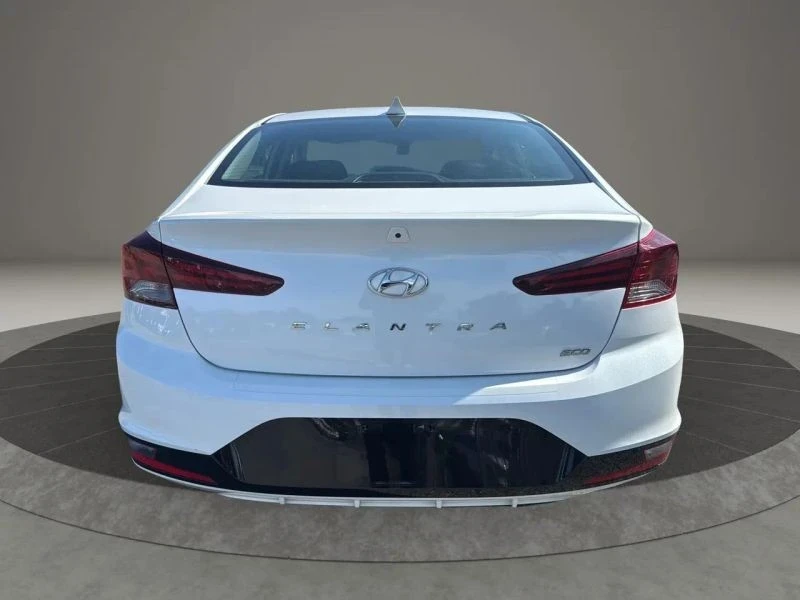 2020 Hyundai Elantra - Image 6 of 12