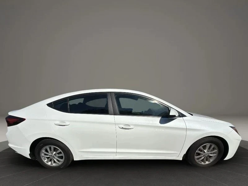 2020 Hyundai Elantra - Image 4 of 12