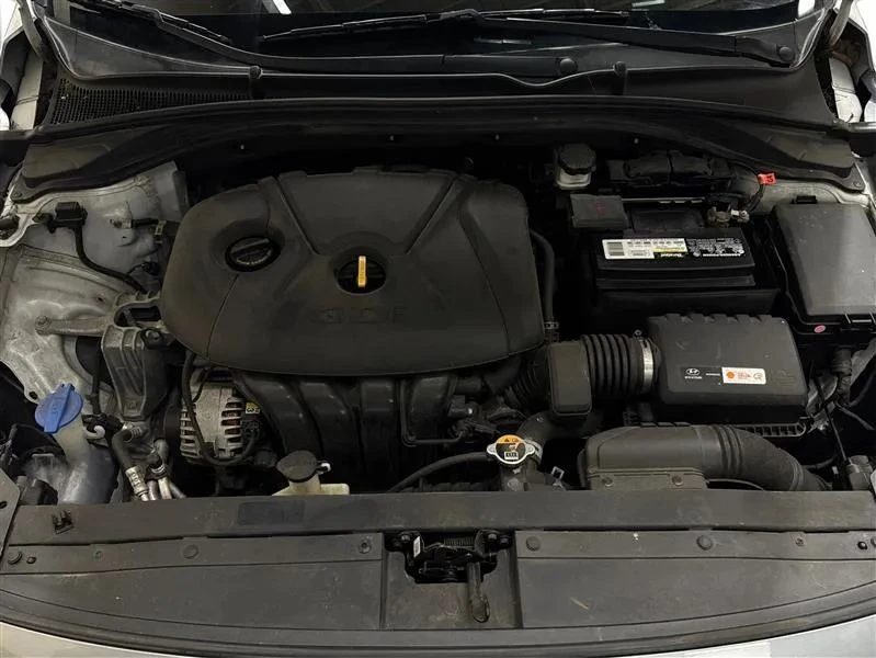 2020 Hyundai Elantra - Image 11 of 12