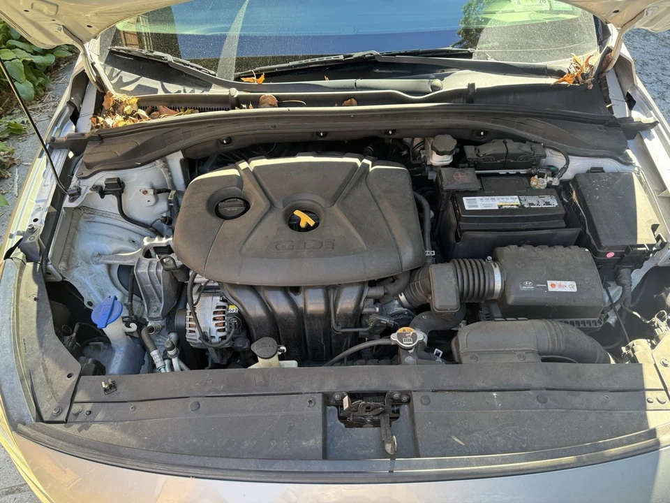 2020 Hyundai Elantra - Image 11 of 15