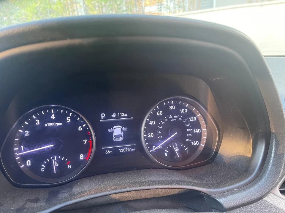 2020 Hyundai Elantra - Image 10 of 14