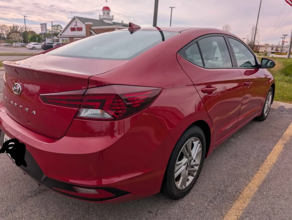 2020 Hyundai Elantra - Image 6 of 12