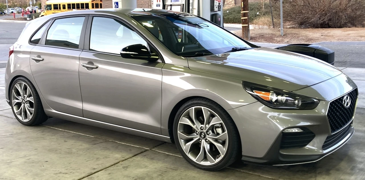2020 Hyundai Elantra - Image 3 of 21