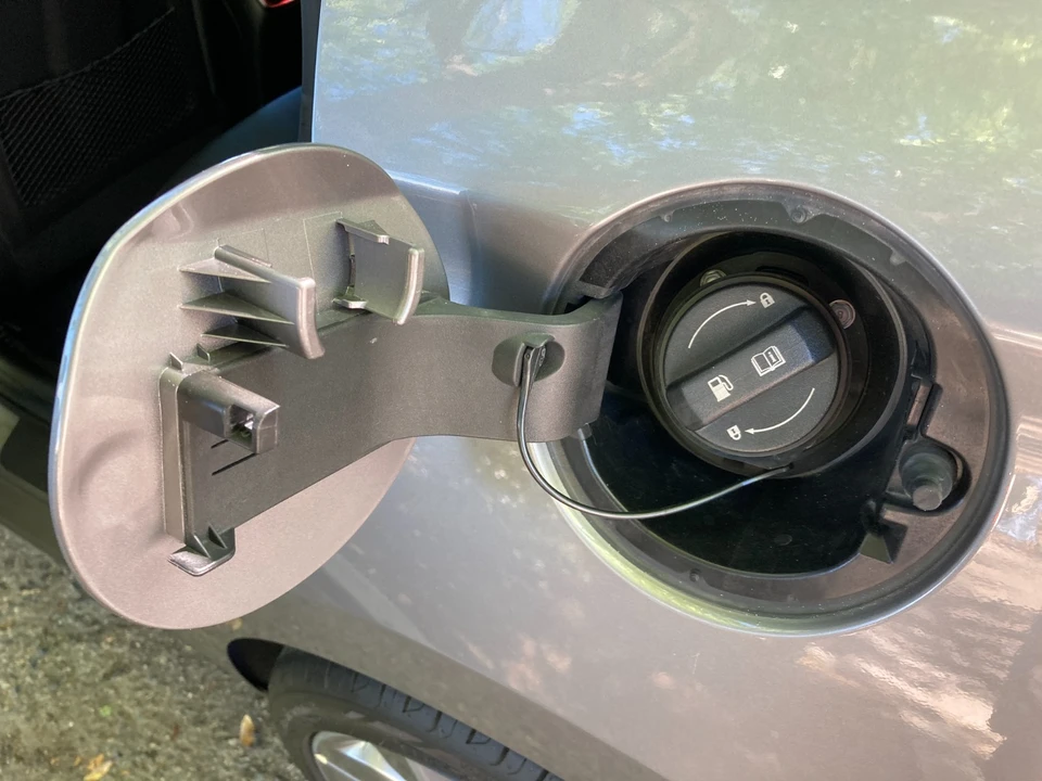 2020 Hyundai Elantra - Image 15 of 21
