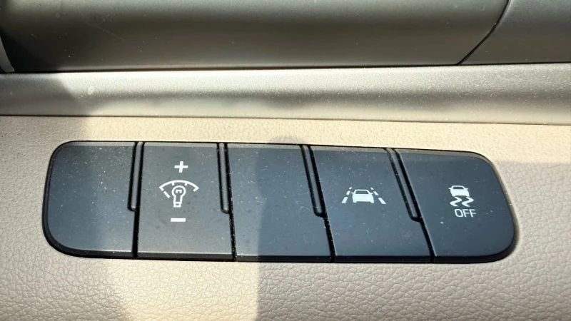 2020 Hyundai Elantra - Image 12 of 12