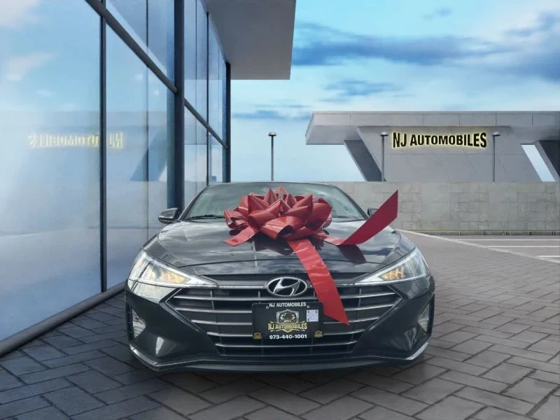 2020 Hyundai Elantra - Image 2 of 12
