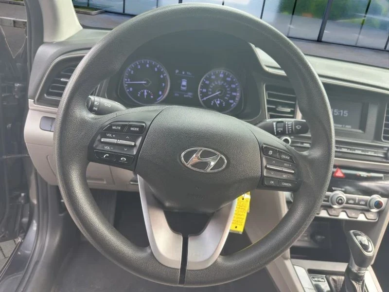 2020 Hyundai Elantra - Image 10 of 12