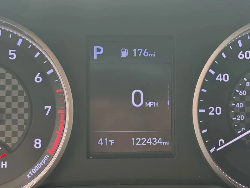 2020 Hyundai Elantra - Image 11 of 12