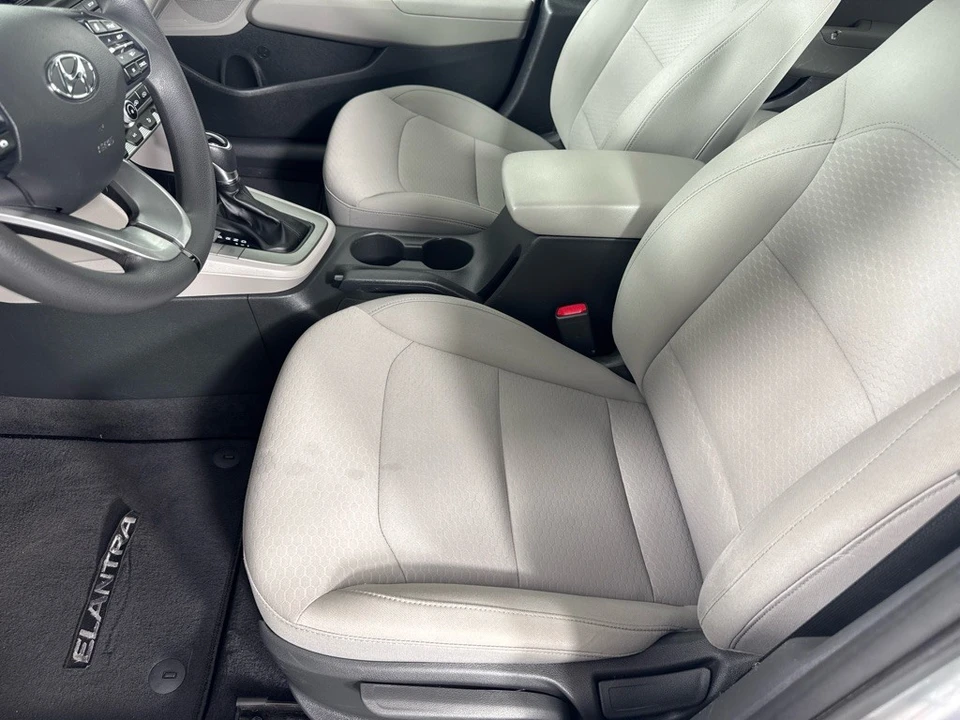 2020 Hyundai Elantra - Image 11 of 12