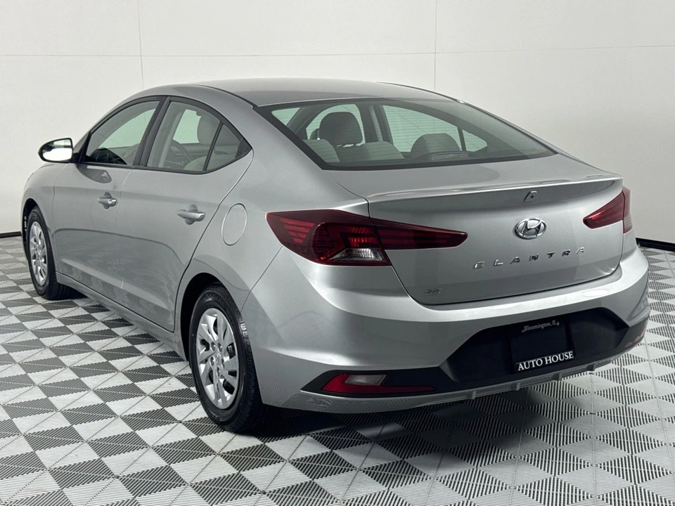2020 Hyundai Elantra - Image 7 of 12