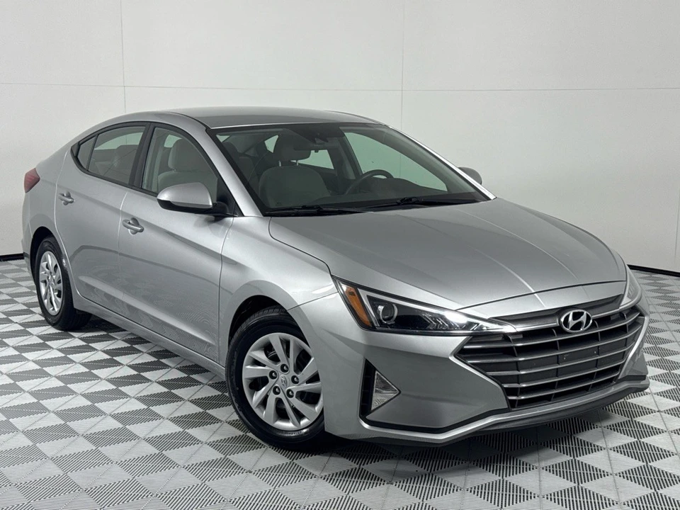 2020 Hyundai Elantra - Image 2 of 12