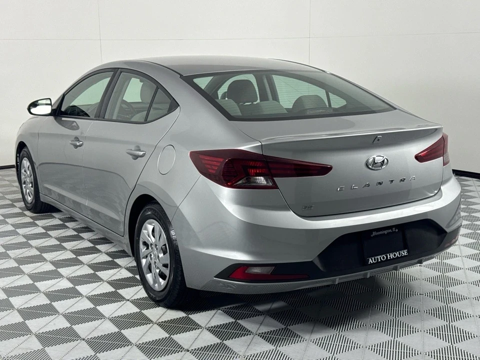 2020 Hyundai Elantra - Image 7 of 12