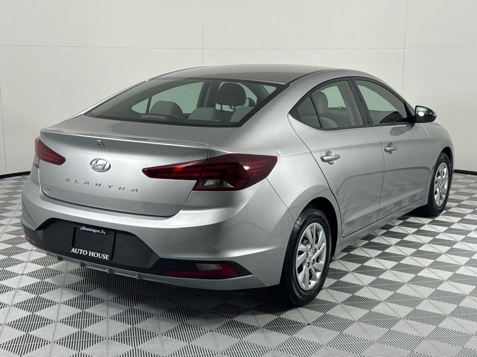 2020 Hyundai Elantra - Image 5 of 12
