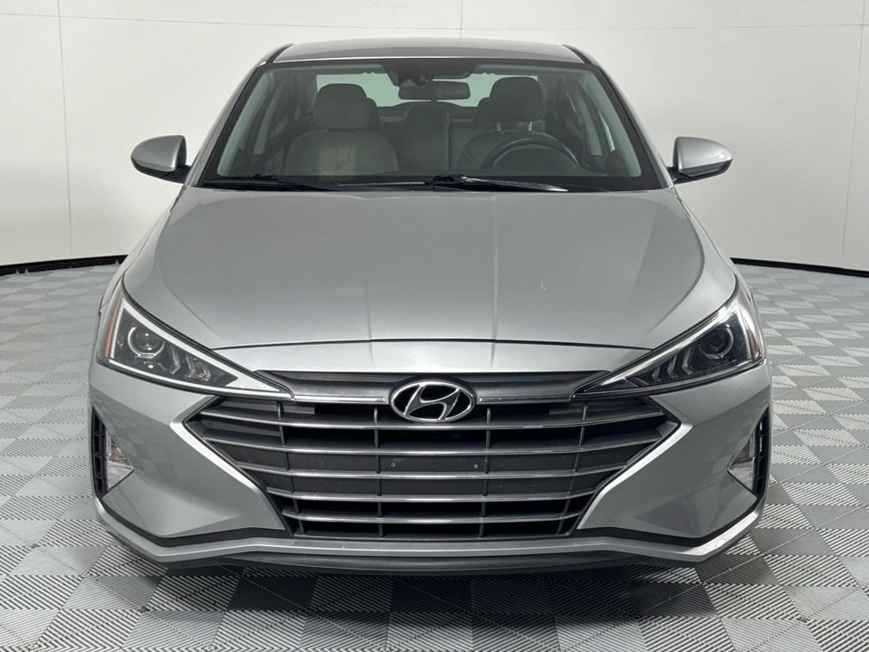 2020 Hyundai Elantra - Image 9 of 12