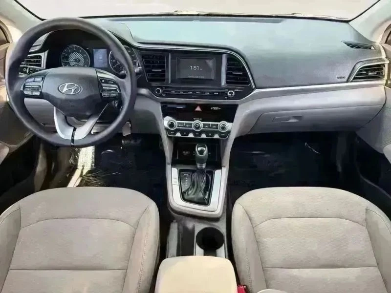 2020 Hyundai Elantra - Image 10 of 12