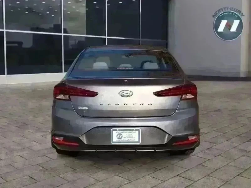 2020 Hyundai Elantra - Image 4 of 12