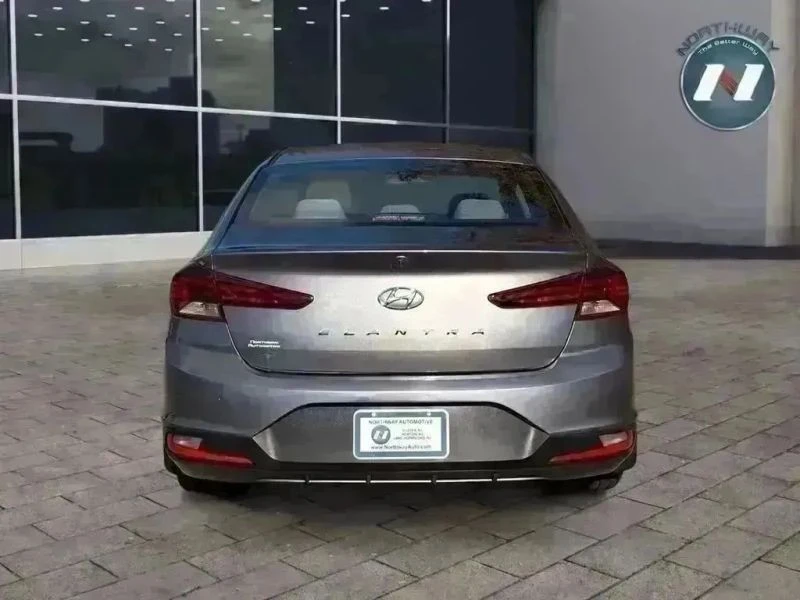 2020 Hyundai Elantra - Image 4 of 12