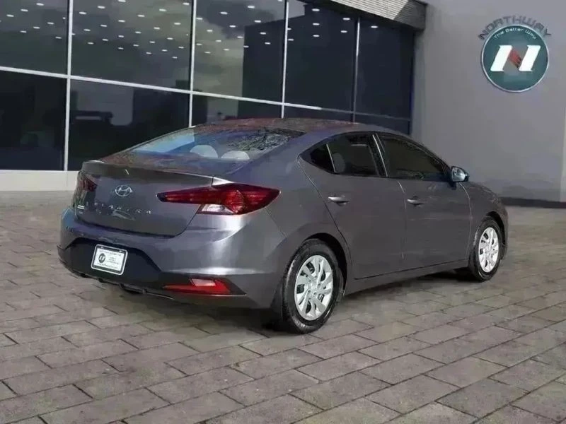 2020 Hyundai Elantra - Image 5 of 12
