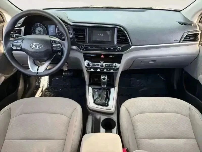 2020 Hyundai Elantra - Image 10 of 12