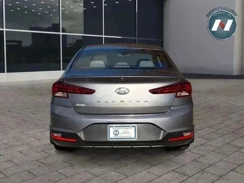 2020 Hyundai Elantra - Image 4 of 12