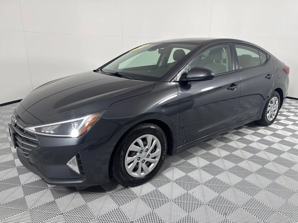 2020 Hyundai Elantra - Image 10 of 12