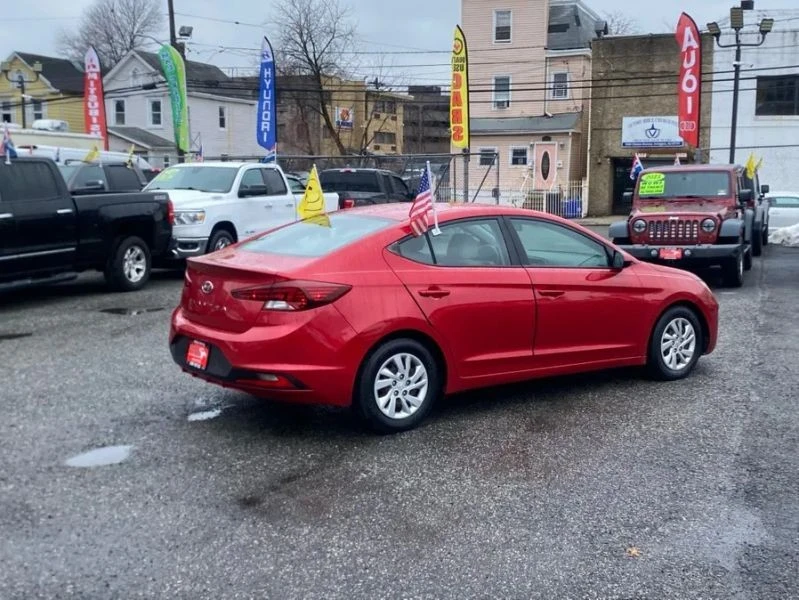 2020 Hyundai Elantra - Image 6 of 12