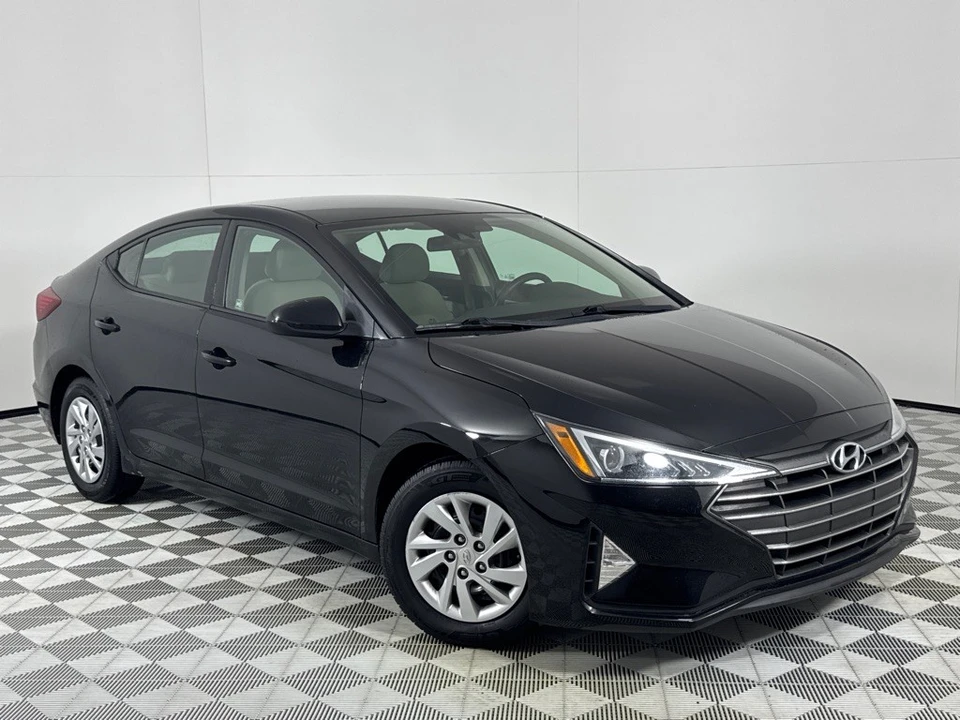2020 Hyundai Elantra - Image 2 of 12