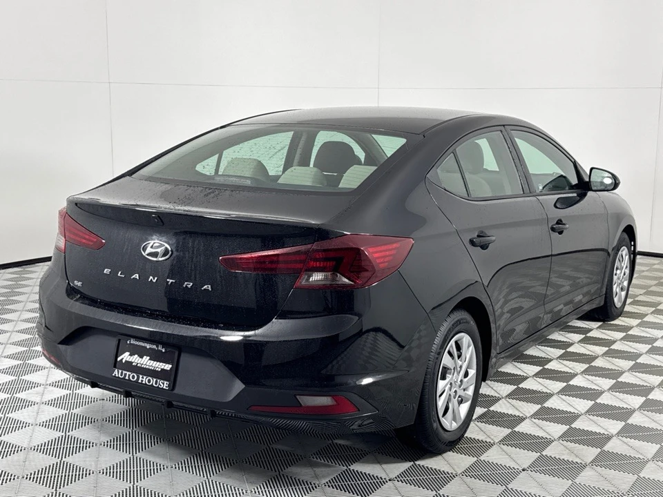 2020 Hyundai Elantra - Image 4 of 12