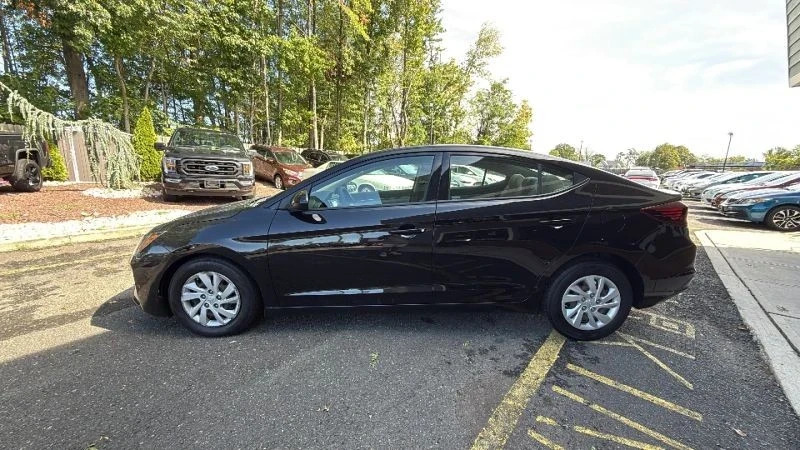 2020 Hyundai Elantra - Image 3 of 12