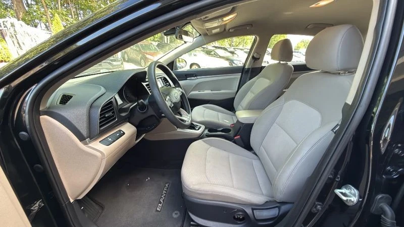 2020 Hyundai Elantra - Image 11 of 12