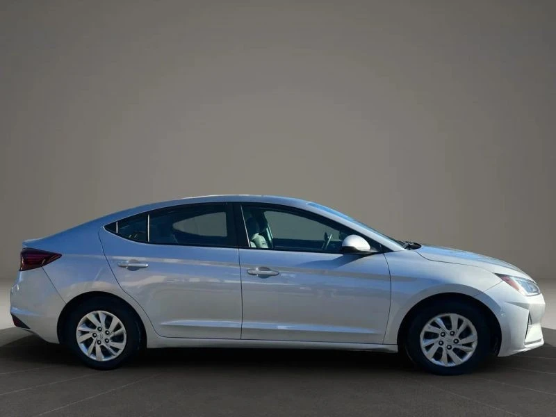 2020 Hyundai Elantra - Image 4 of 12