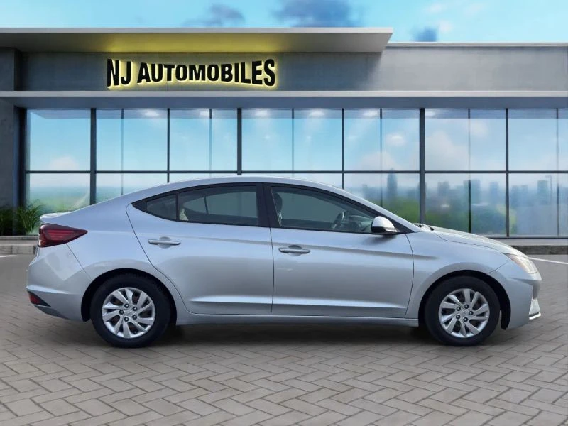 2020 Hyundai Elantra - Image 8 of 12
