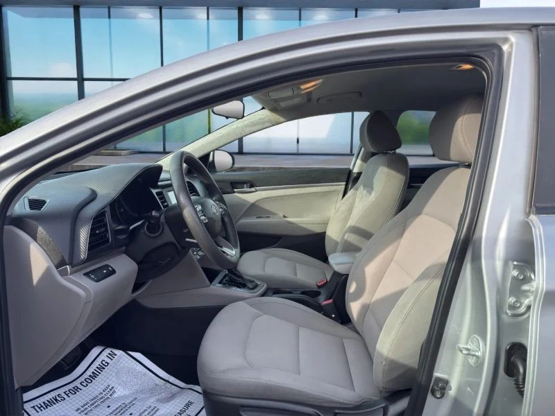 2020 Hyundai Elantra - Image 9 of 12