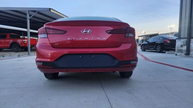 2020 Hyundai Elantra - Image 9 of 30