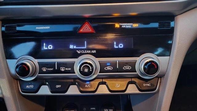 2020 Hyundai Elantra - Image 20 of 30
