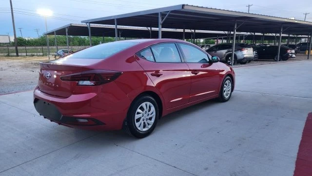 2020 Hyundai Elantra - Image 10 of 30