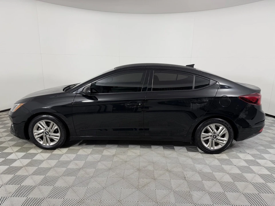 2020 Hyundai Elantra - Image 8 of 12